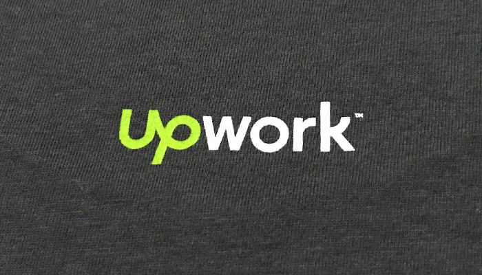 вивести гроші з Upwork в Україні
